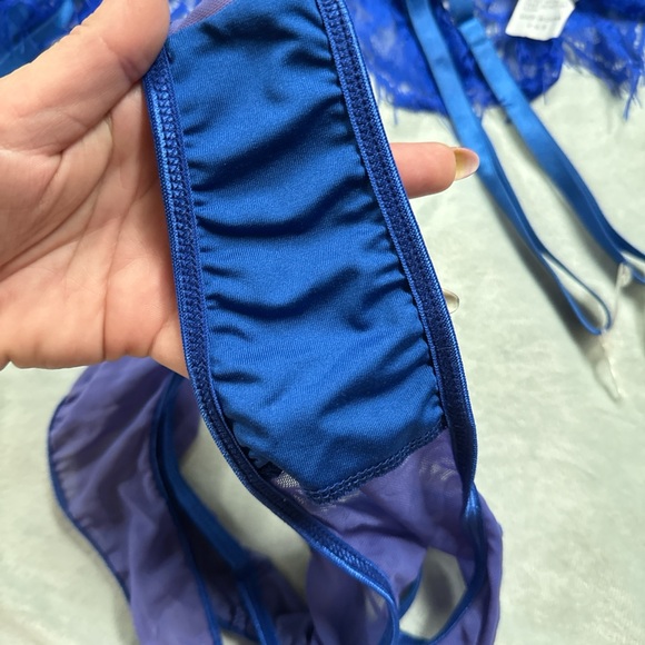 SOLD ‼️ - Picture 2 of 4